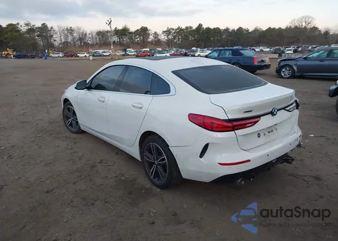 2022 BMW 228 Gran Coupe I xDrive z USA, uszkodzony, nr VIN WBA73AK07N7L24258